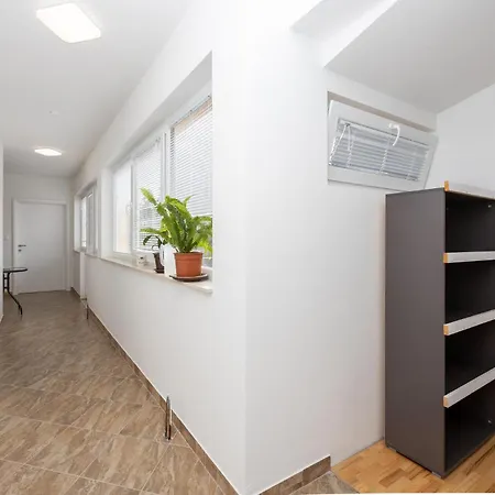 Gorgeous In With Wifi Apartman Imotski